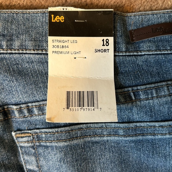 Womens Lee Straight Leg Jeans, Size 18 Short - Picture 4 of 5